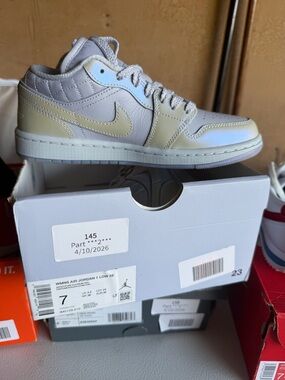 Nike Air Jordan 1 Low SE in Cream and White